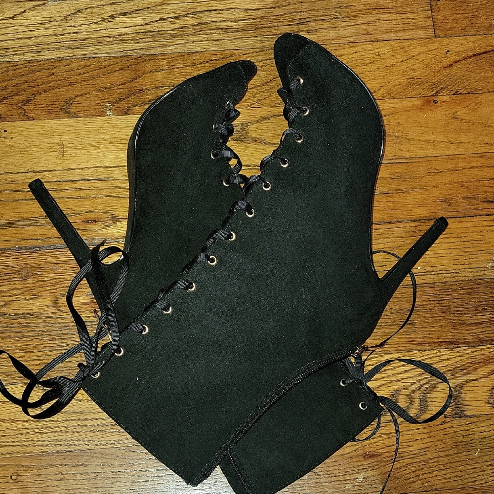 Elegant Black Lace-Up Women's Boots